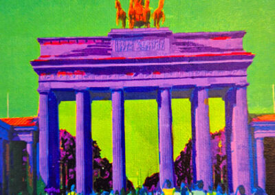 kleine Berlinserie Titel: B13, 15x15cm, Fototransfer auf Malplatte mit Acrylstiften bearbeitet, 2025